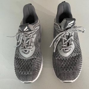 Adidas shoes alpha bounce